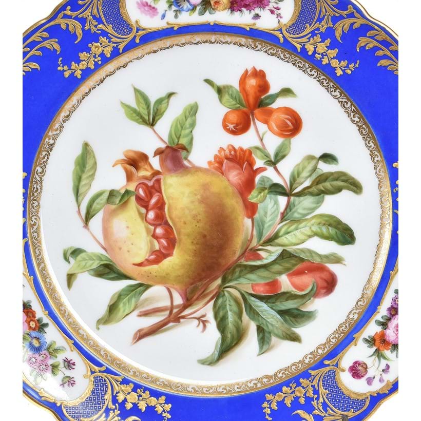 Inline Image - Lot 311: A Paris porcelain (Boyer Sr de Feuillet) blue-ground and gilt Sevres-style part dessert service, second quarter 19th century | Est. £1,000-1,500 (+fees)