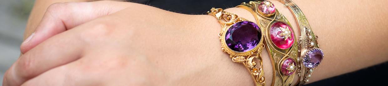 The 5 most important things to look for when buying antique jewellery
