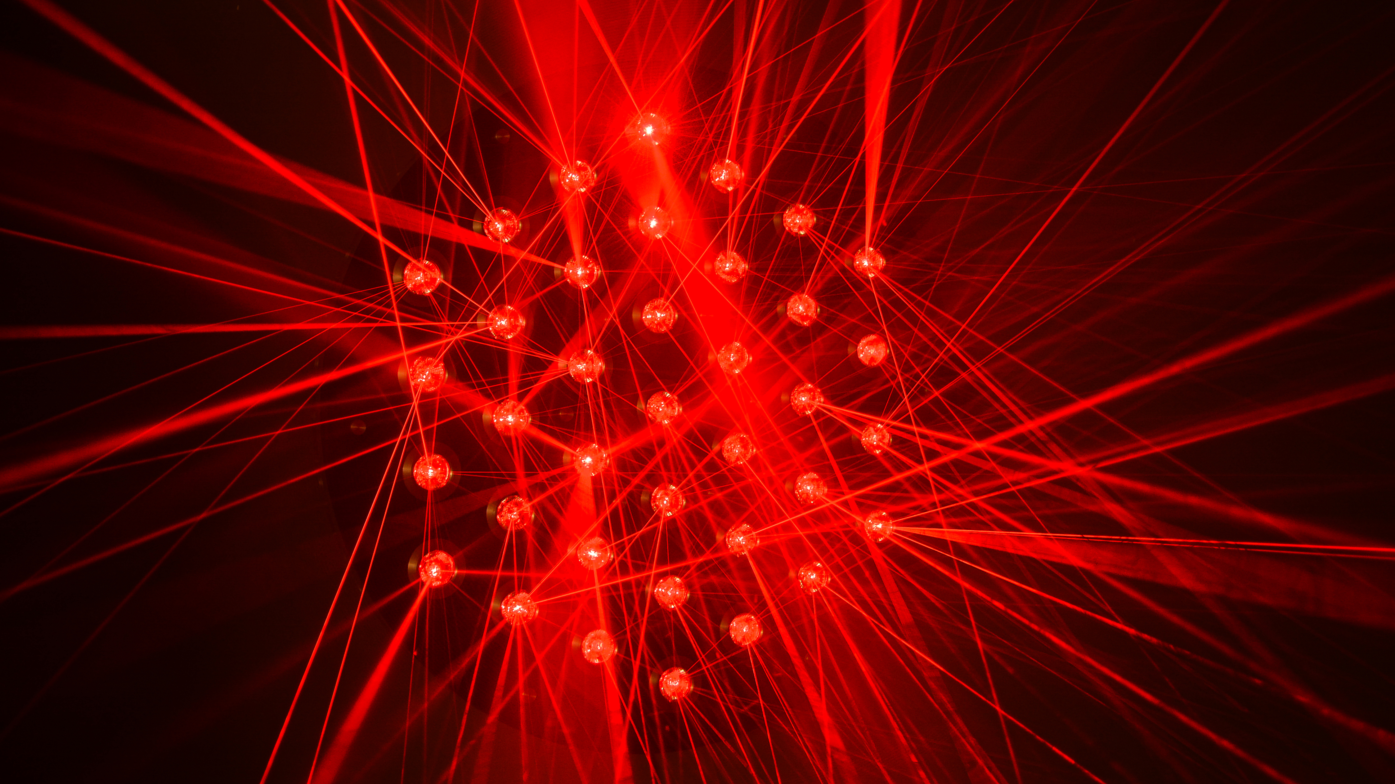 An impressive work by Chris Levine, titled 'Flower of Light, 2013' to be auctioned | Modern and Contemporary Art | 22 Oct 2020