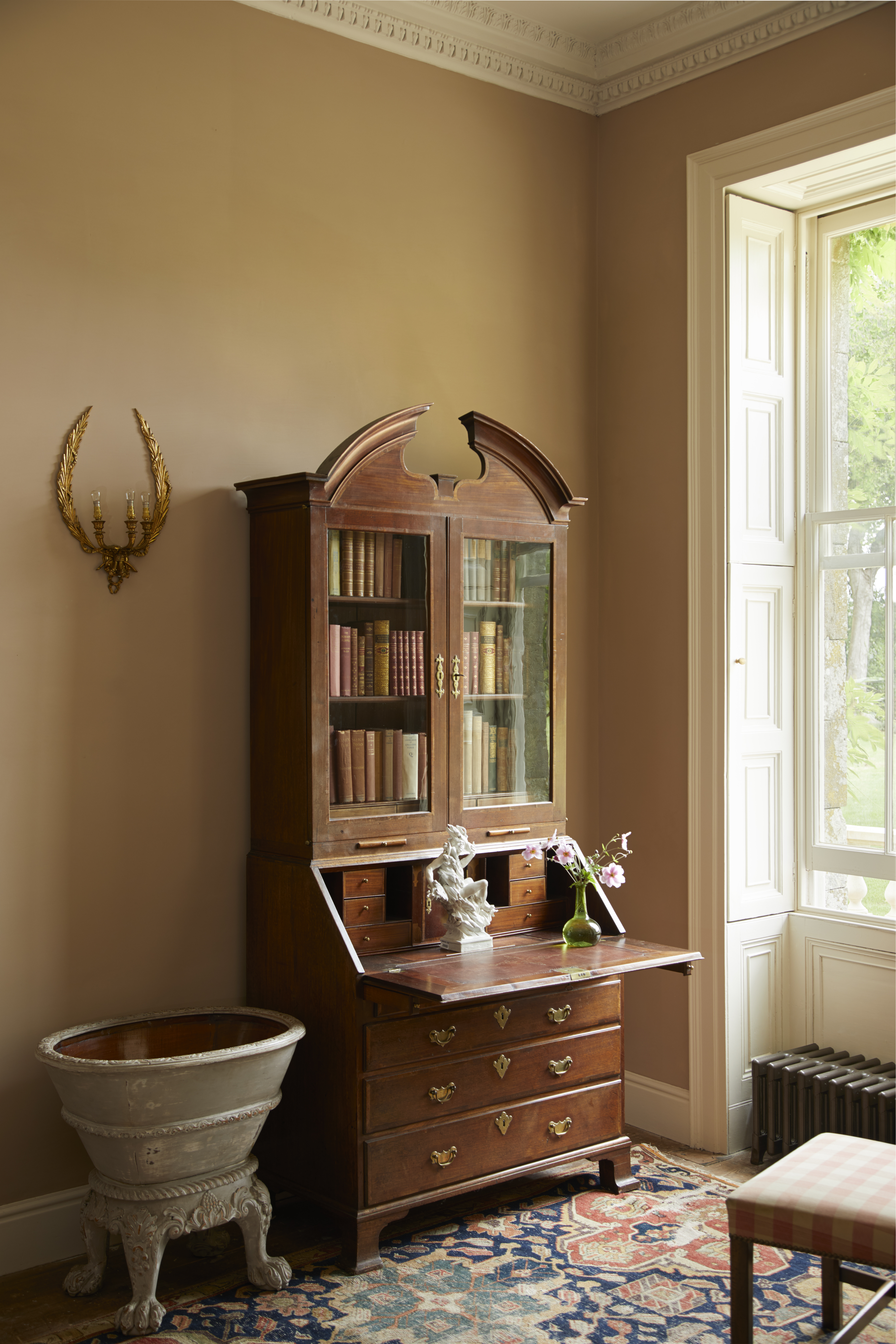 Inline Image - "Some 'things' have the magic that can inject character into a room. This sale represents an exceptional eye for the unusual and the unexpected... brilliance for finding that missing ingredient." - Emily Todhunter, Interior Decorator