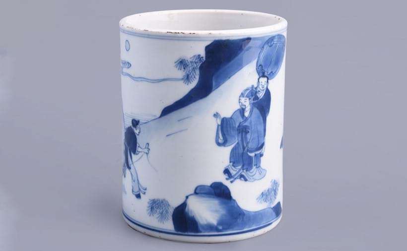 Inline Image - A good Chinese blue and white cylindrical brush pot, Kangxi, late 17th century | Est. £2,500-3,500 (+fees)