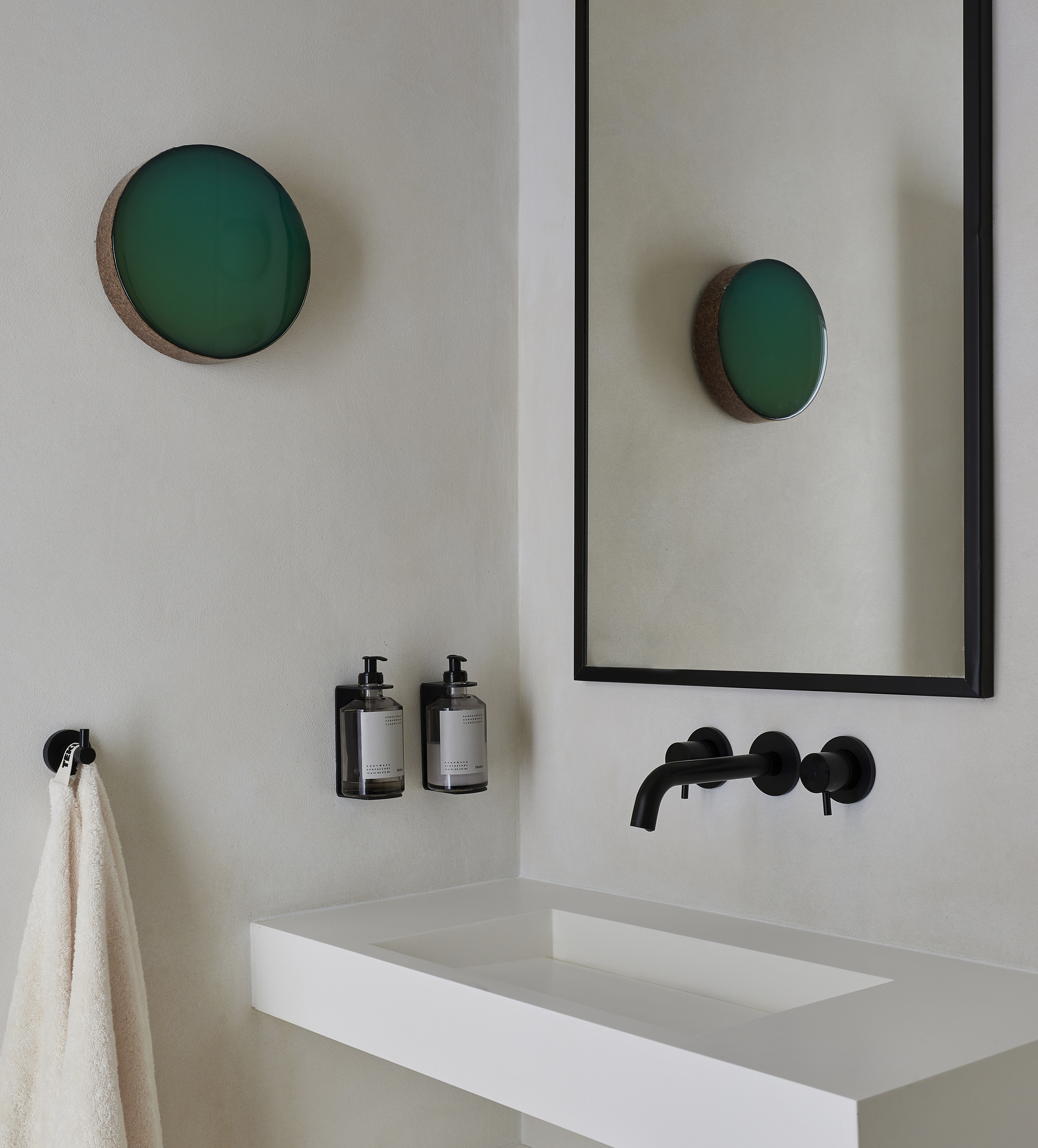 Inline Image - Lot 178: Dirk Salz (German b. 1962), 'Untitled (Green)' | Est. £2,000-3,000 (+ fees)