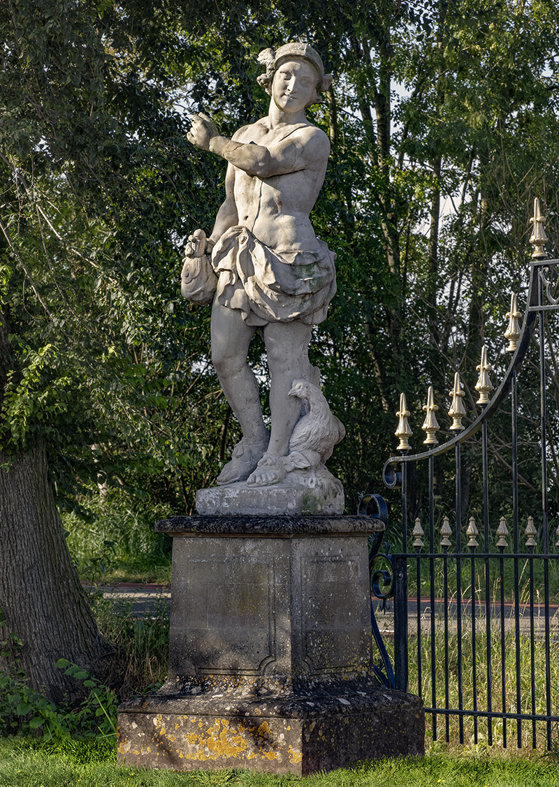 Inline Image - Lot 151: A Continental sculpted limestone group of Mercury and a cockerel, circle of Ignatius van Logteren (Dutch 1685 ~ 1732) and after Michel Anguier (French 1612 ~ 1686), 18th century | Est. £35,000-45,000 (+fees)