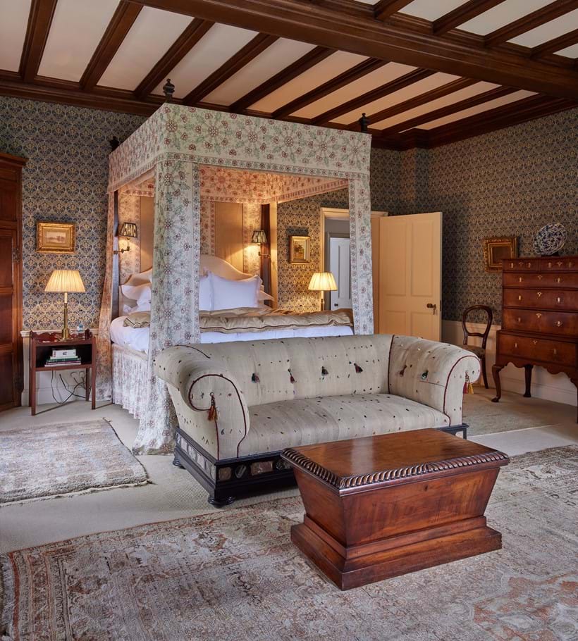 Inline Image - The Tower Bedroom | Hollycombe House