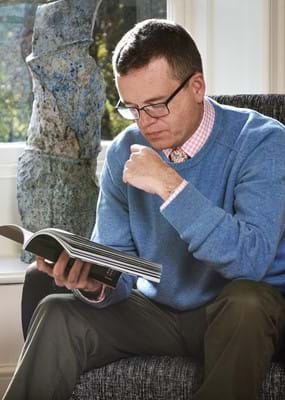 How to Bid at Auction Image