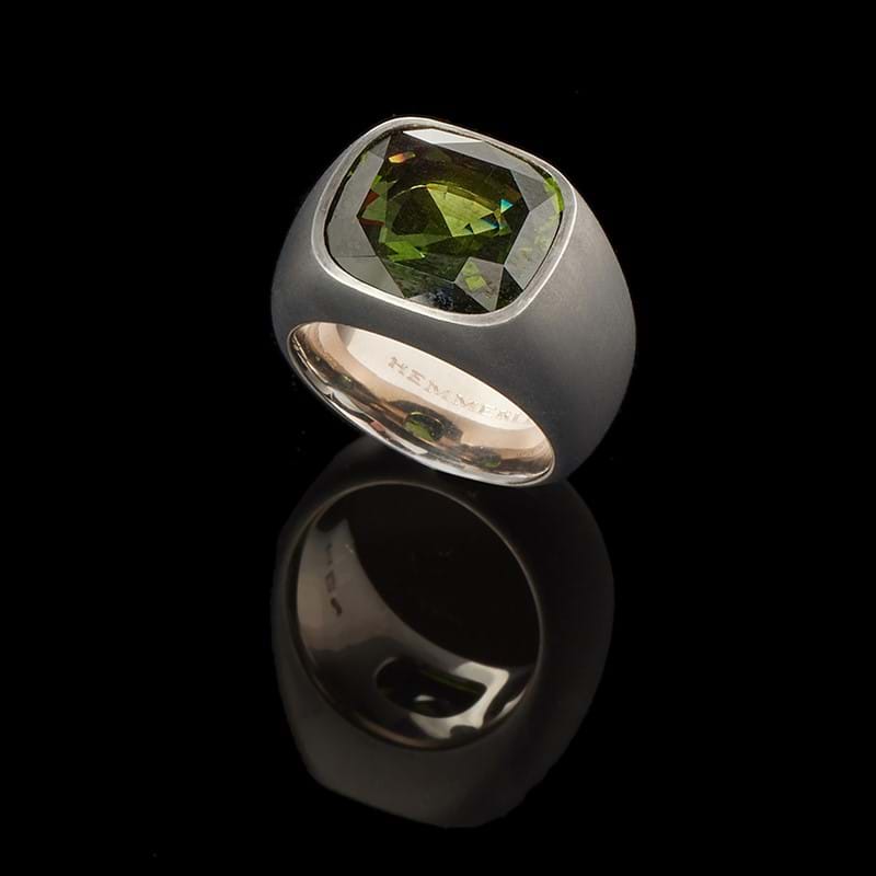 A green tourmaline ring by Hemmerle