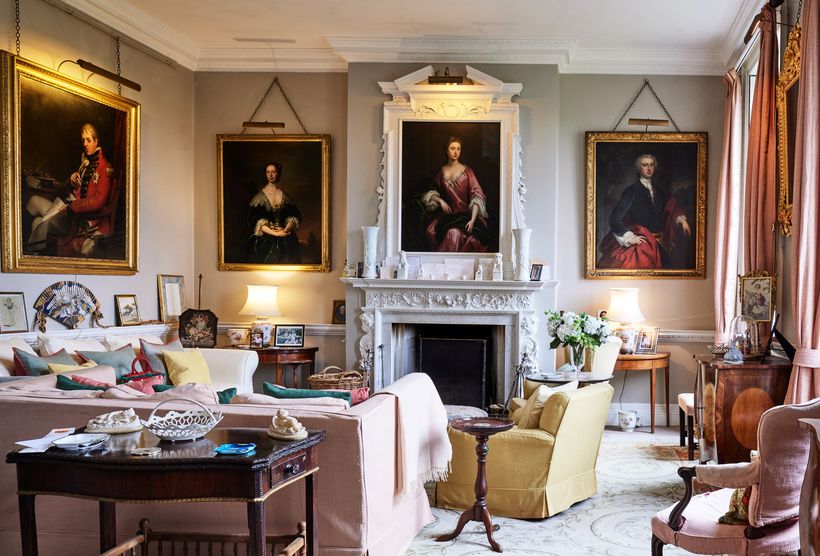 Sitwell Image 820 w.jpg