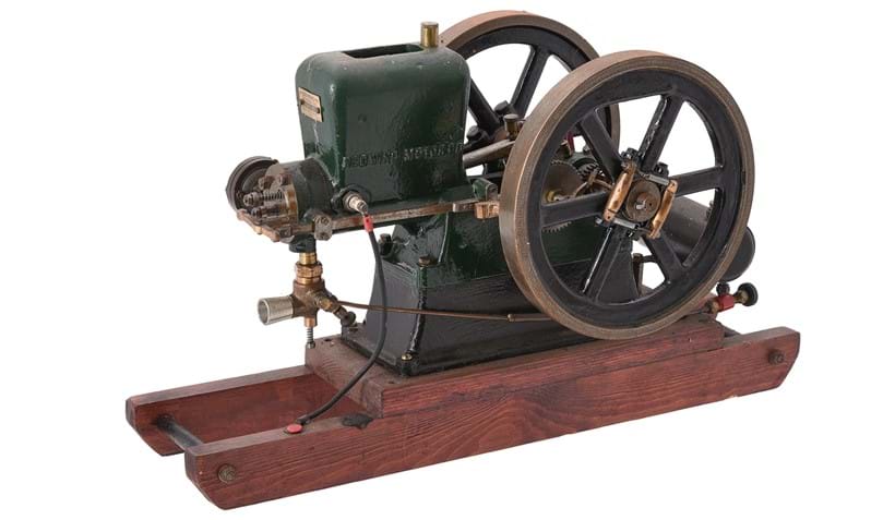 Inline Image - Lot 38: A well engineered model of a 5 n.h.p 'Redwing' petrol internal combustion stationary engine | Est. £500-700 (+ fees)