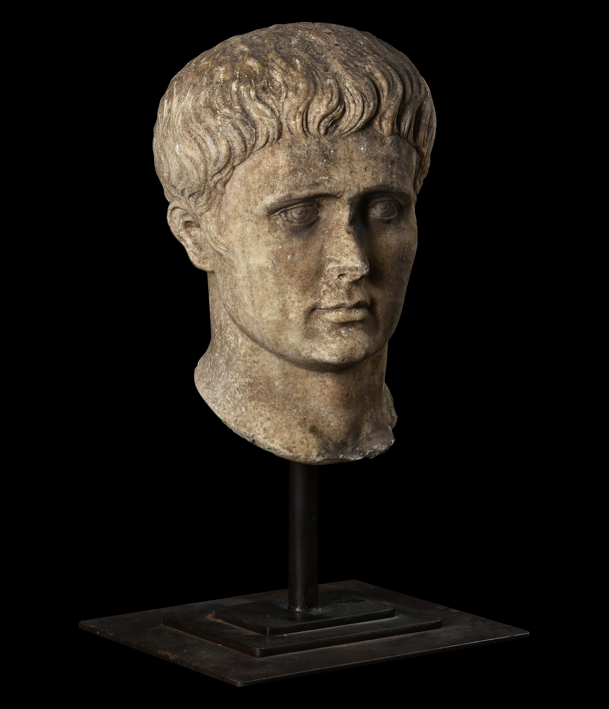 Inline Image - Lot 546: An Italian white marble bust of the first Roman emperor Caesar Augustus (63 BC- 14 AD), likely 17th century but possibly earlier | Est. £4,000-6,000 (+ fees)