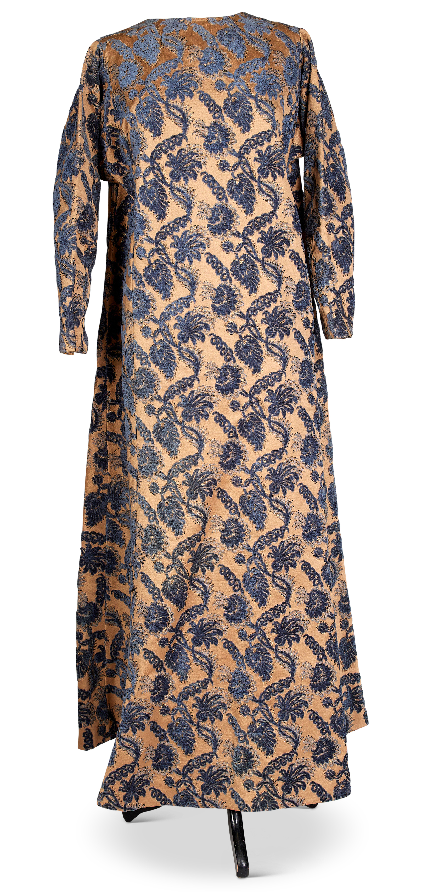 Inline Image - A heavy curt velvey damask tunic form gown , 20th century | Est. £100-150 (+ fees)