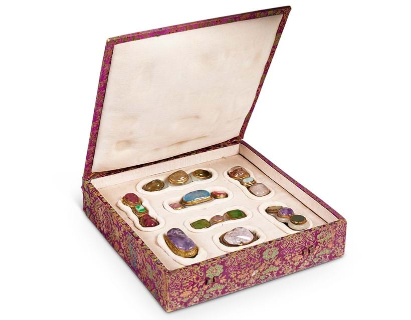 Inline Image - Eight various Chinese gilt-copper mounted semi-precious stone and jadeite buckles/brooches, Qing dynasty, 19th century | Est. £3,000-5,000 (+ fees)