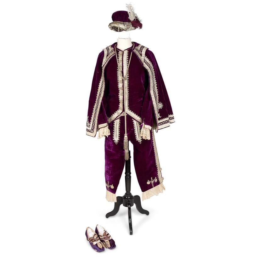 Inline Image - A purple silk velvet costume in medieval style, tailor made | Est. £40-60 (+ fees)