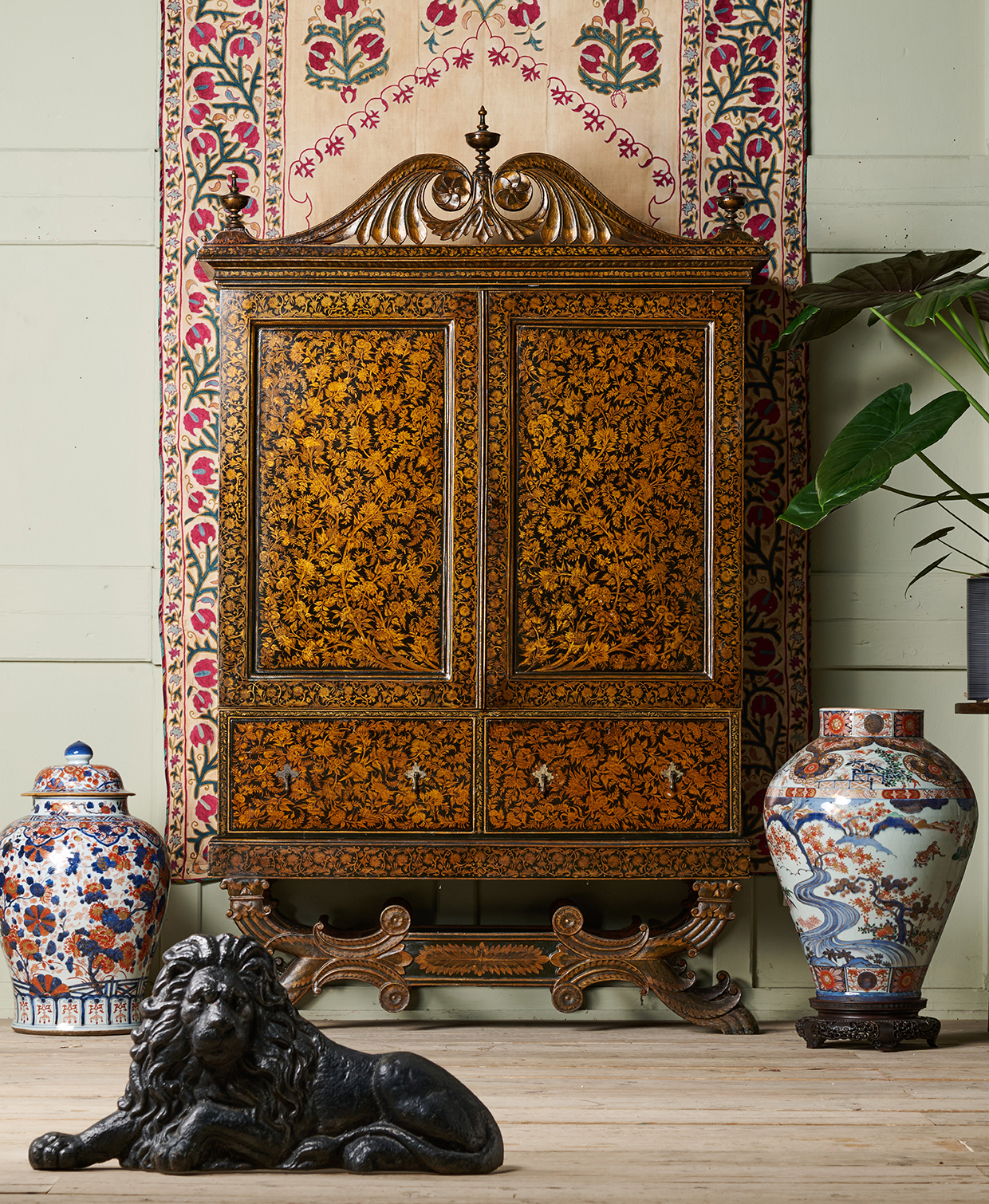 Fine Furniture , Sculpture, Carpets, Ceramics And Works Of Art Auction