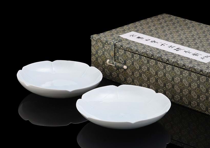 Inline Image - Lot 139: A pair of small Chinese qingbai foliate dishes, Northern Song Dynasty (960-1127) | Est. £2,000-3,000 (+ fees)