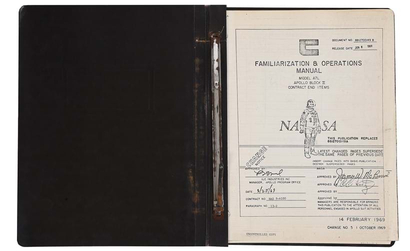 Inline Image - Lot 166: NASA Spacesuit "Familiarization and Operations Manual" prepared under contract No NAs 9-6100 for the use pertinent to Model A7L and intended for the use of all personnel engaged in Apollo suit activities | Est. £200-400 (+ fees)