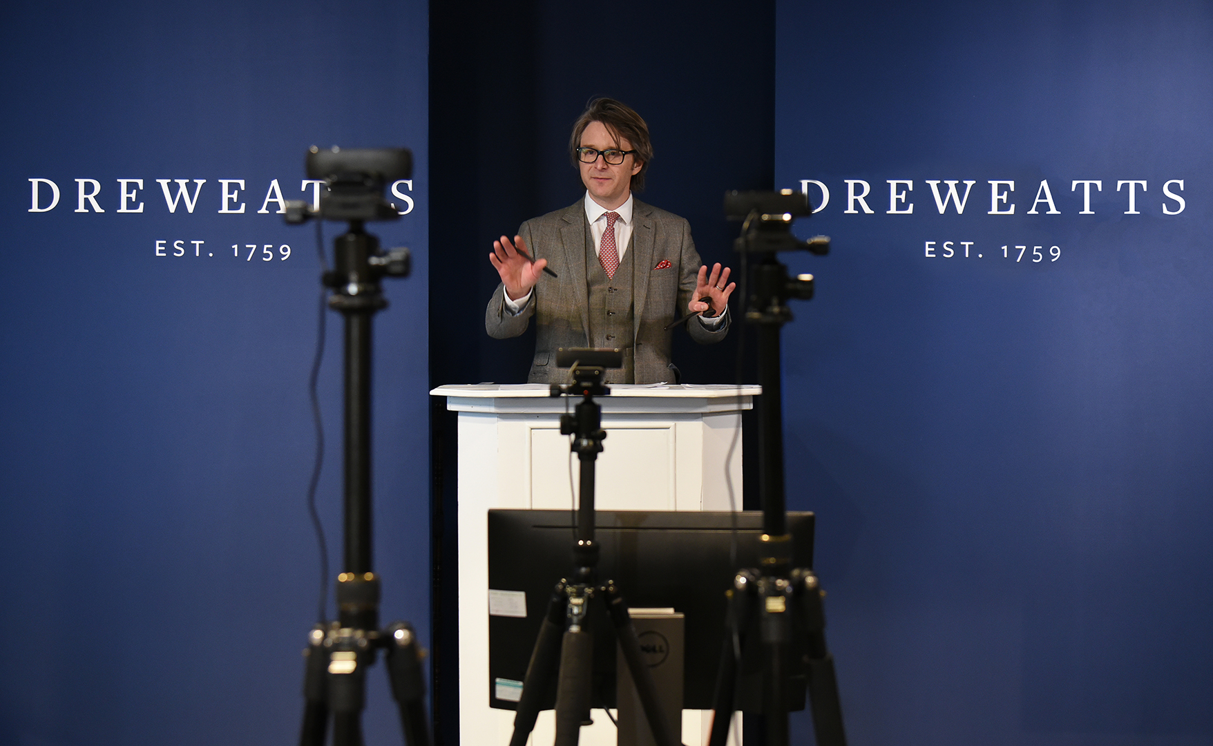 Jonathan on the rostrum 1756 x 1080 px.jpg