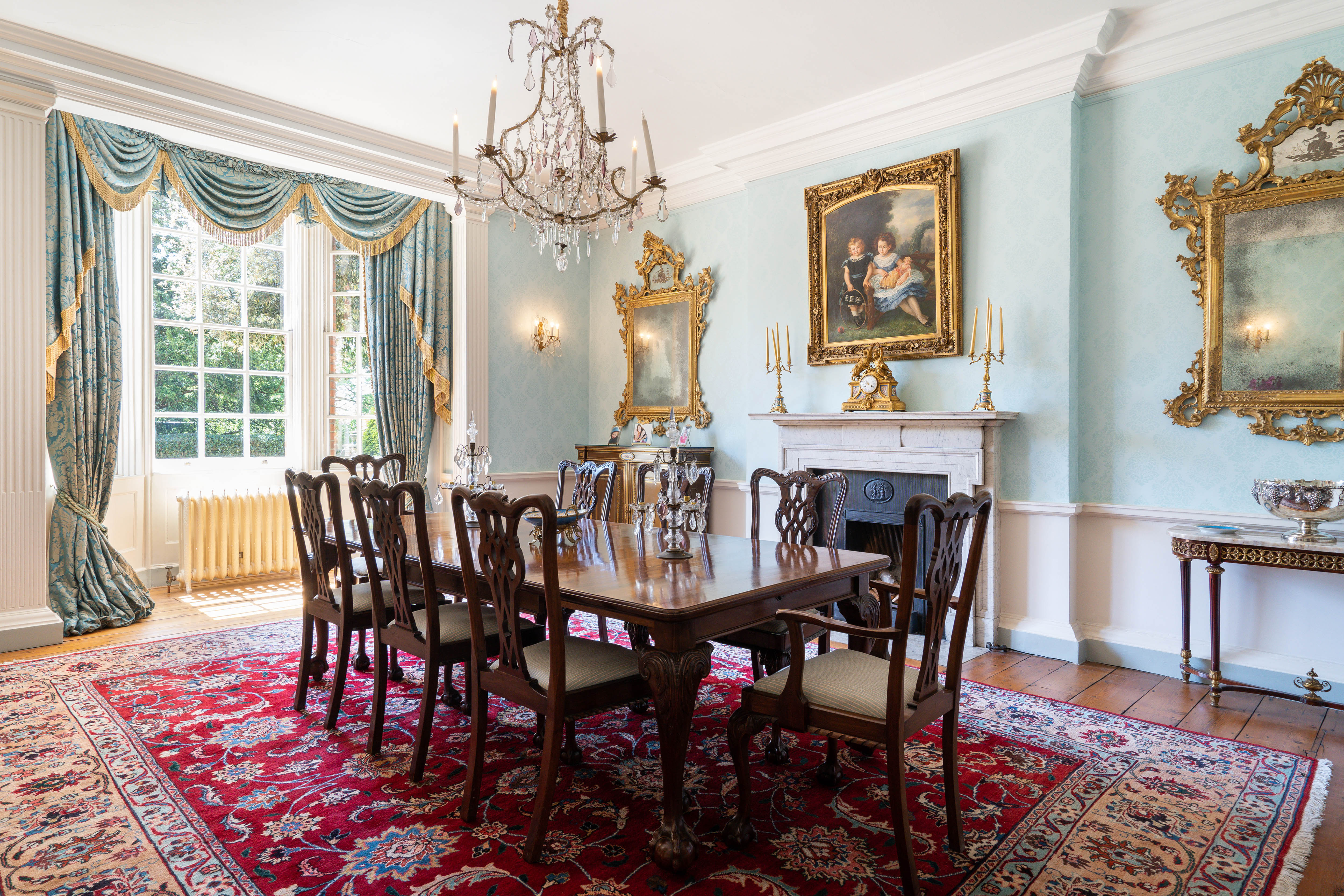 The Selected Contents of Elibank House, Taplow | Interiors Auction | 20 & 21 April 2022