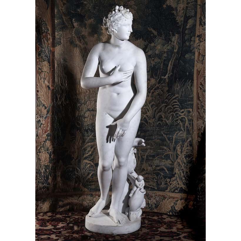 Inline Image - Lot 585: After the antique, a large carved white marble figure 'The Medici Venus', probably Italian, late 19th century | Est. £20,000-30,000 (+ fees)