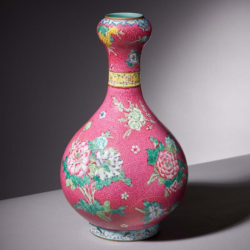 A Chinese famille rose garlic necked sgraffito bottle vase, 20th century