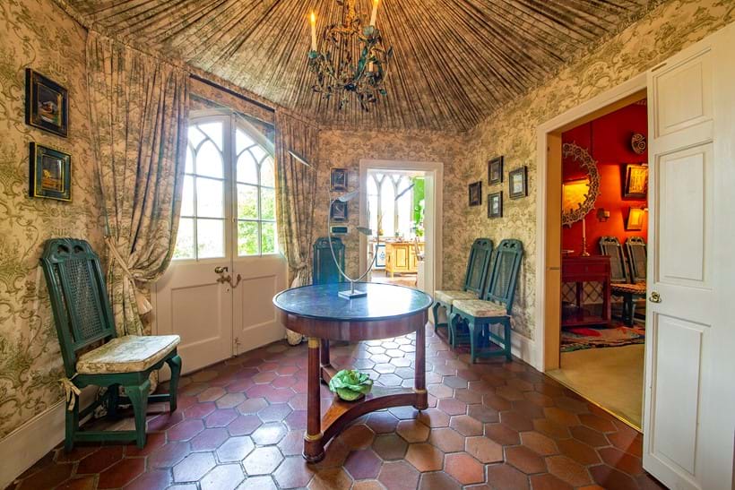 Inline Image - Entrance Hall (Image Credit: Richard Greenly Photography) | Featured in the sale: Lots 12, 16