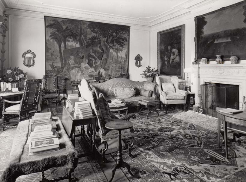 Inline Image - The Drawing Room at Homstead Manor. Home to the Messel family after the fire at Nymans in 1947