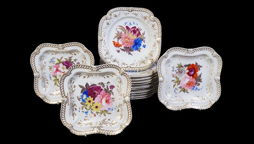 Inline Image - Lot 345: A Chamberlain's Worcester part dessert service, circa 1830 | Est. £200-400 (+ fees)