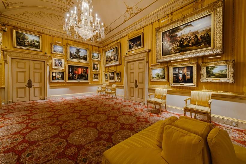 Inline Image - Apsley House, London (image courtesy of TM Lighting)