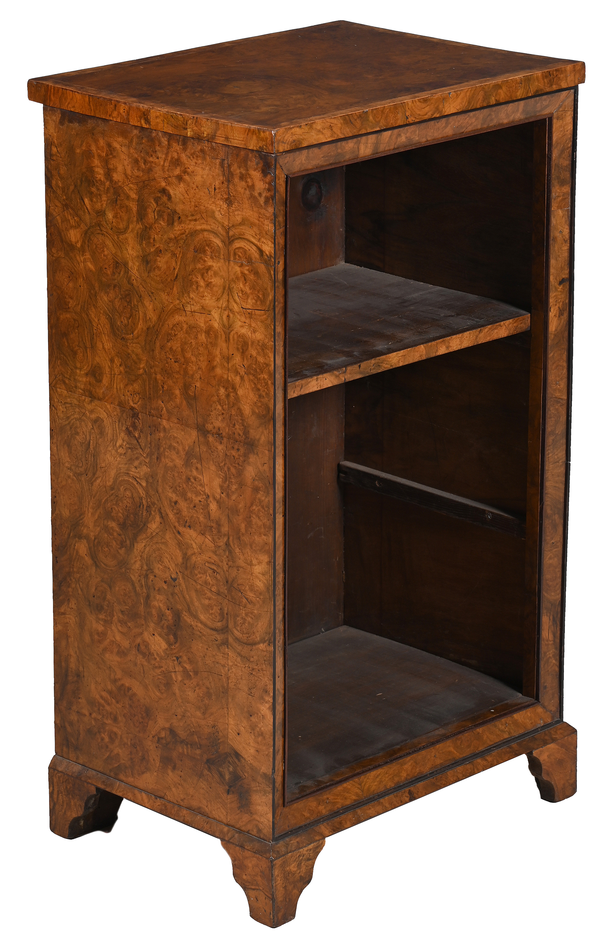 Inline Image - Lot 3: A Victorian walnut bookcase, mid 19th century | Est. £200-300 (+ fees)
