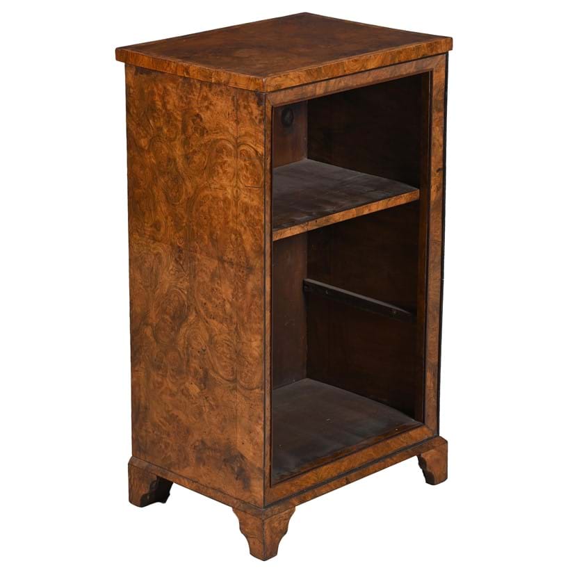 Inline Image - Lot 3: A Victorian walnut bookcase, mid 19th century | Est. £200-300 (+ fees)