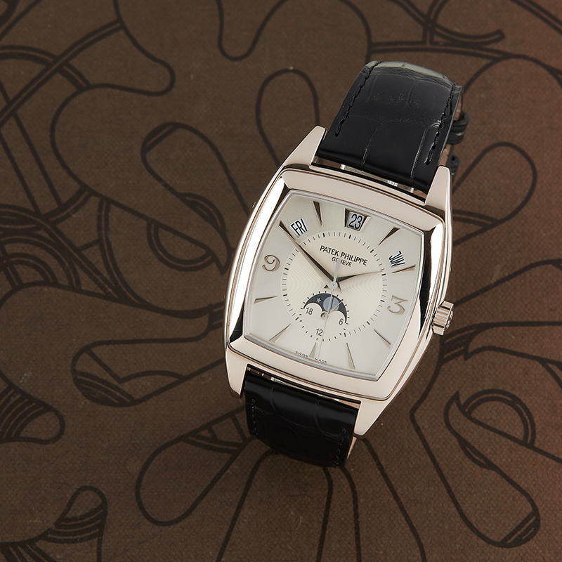 Patek Philippe, Gondolo Calendario, ref. 5135GAN 18 carat white gold annual calendar wrist watch with moonphase, No. 4386150, circa 2010