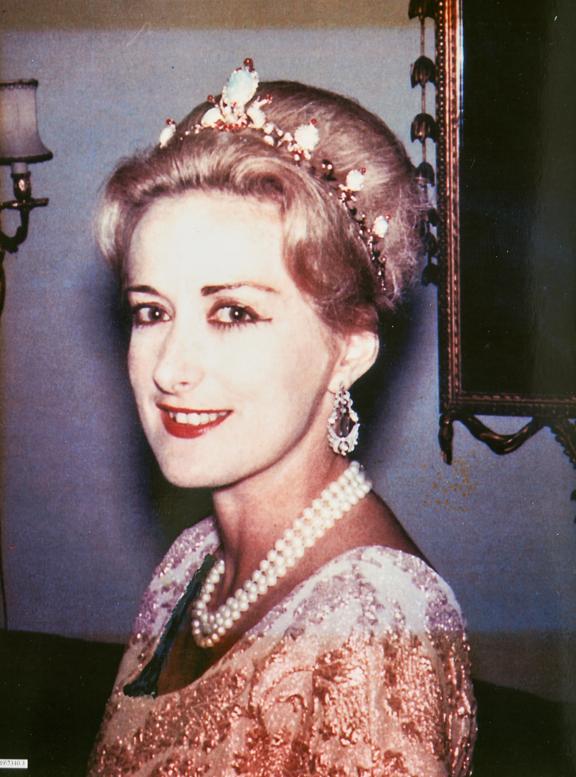 Inline Image - Muriel, Marquise de Chambrun wearing the tiara