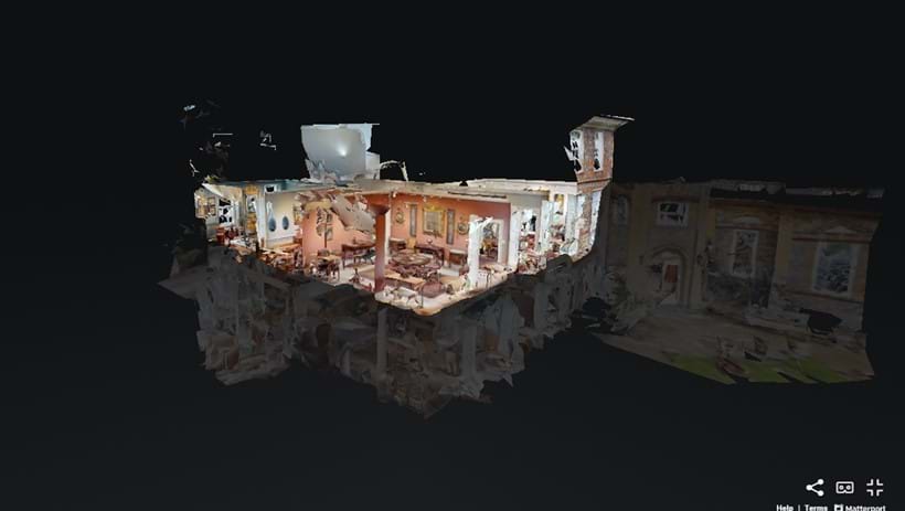Inline Image - The "Dollshouse View" of Donnington Priory. You can click on the "View Dollshouse", "View Floor Plan" or "Floor Selector" icon to navigate to the room you want to view.