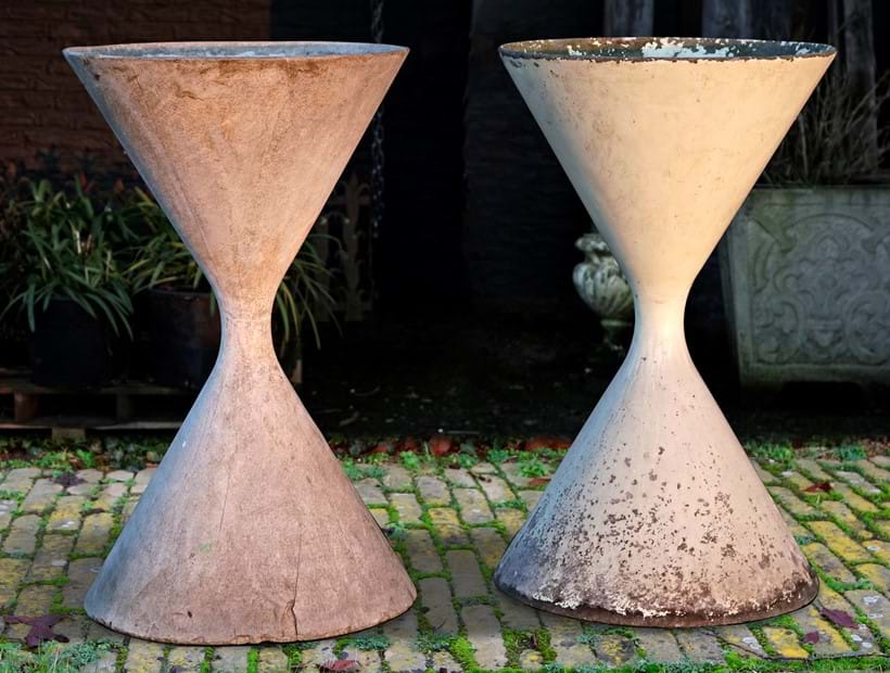 Inline Image - Lot 22: Ω Willy Guhl (Swiss 1915-2004), two similar eternit (fibre cement) 'diabolo' planters, circa 1960 | Est. £2,000-3,000 (+ fees)