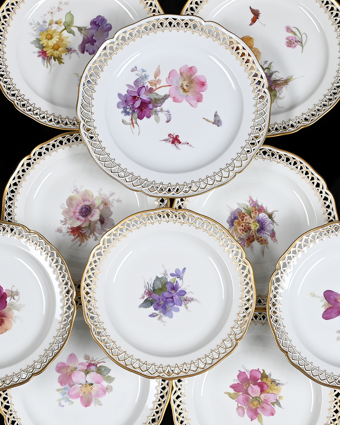 Inline Image - Lot 188: A Berlin (K.P.M.) part dessert service, circa 1910 | Est. £400-600 (+ fees)