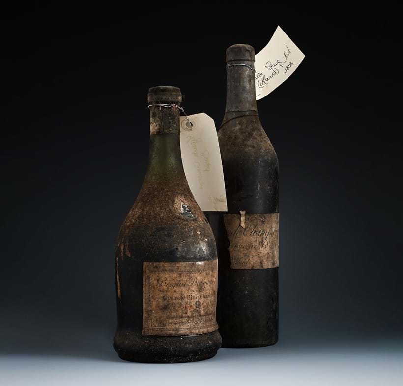Inline Image - Lot 420: 1811 Grande Champagne Cognac Bisquit (Ex Tour D'Argent, Paris), 1x70cl, Est. £1,500-2,500 (+ fees); Lot 421: 1858 Reserve Paillard, Grande Champagne Segonzac (Ex Tour D'Argent, Paris), 1x70cl, Est. £800-1,400 (+ fees)