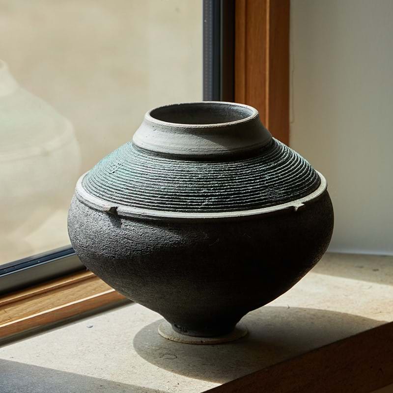 A Private Collection of Studio Pottery | Interiors | 19 & 20 July 2023