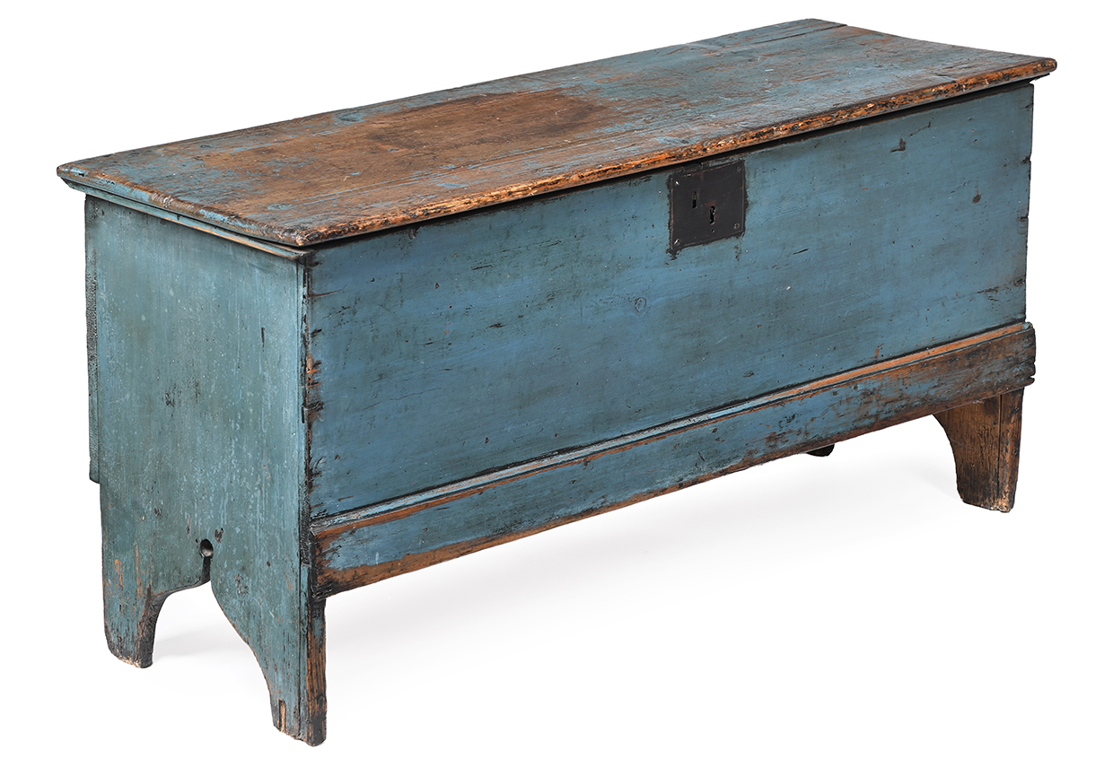 Lot 1023 A BLUE PAINTED PINE BOARDED TRUNK OR COFFER, FIRST HALF 19TH CENTURY