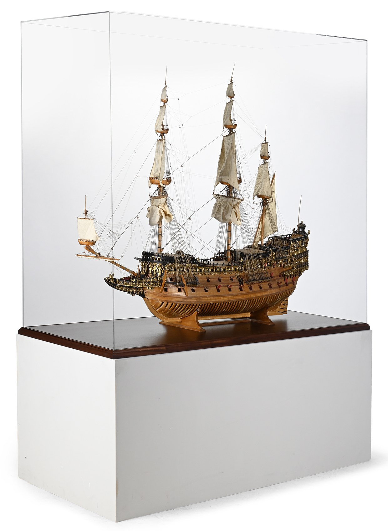 Lot 325 A Scale Model Ship Of %22The Sovereign Of The Seas%22