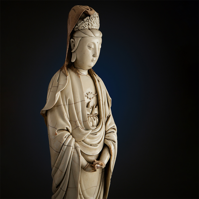 A large and rare Chinese dehua standing figure of guanyin, Ming Dynasty 