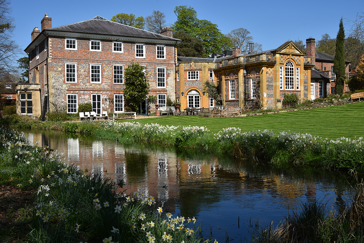 Dreweatts Newbury, Donnington Priory